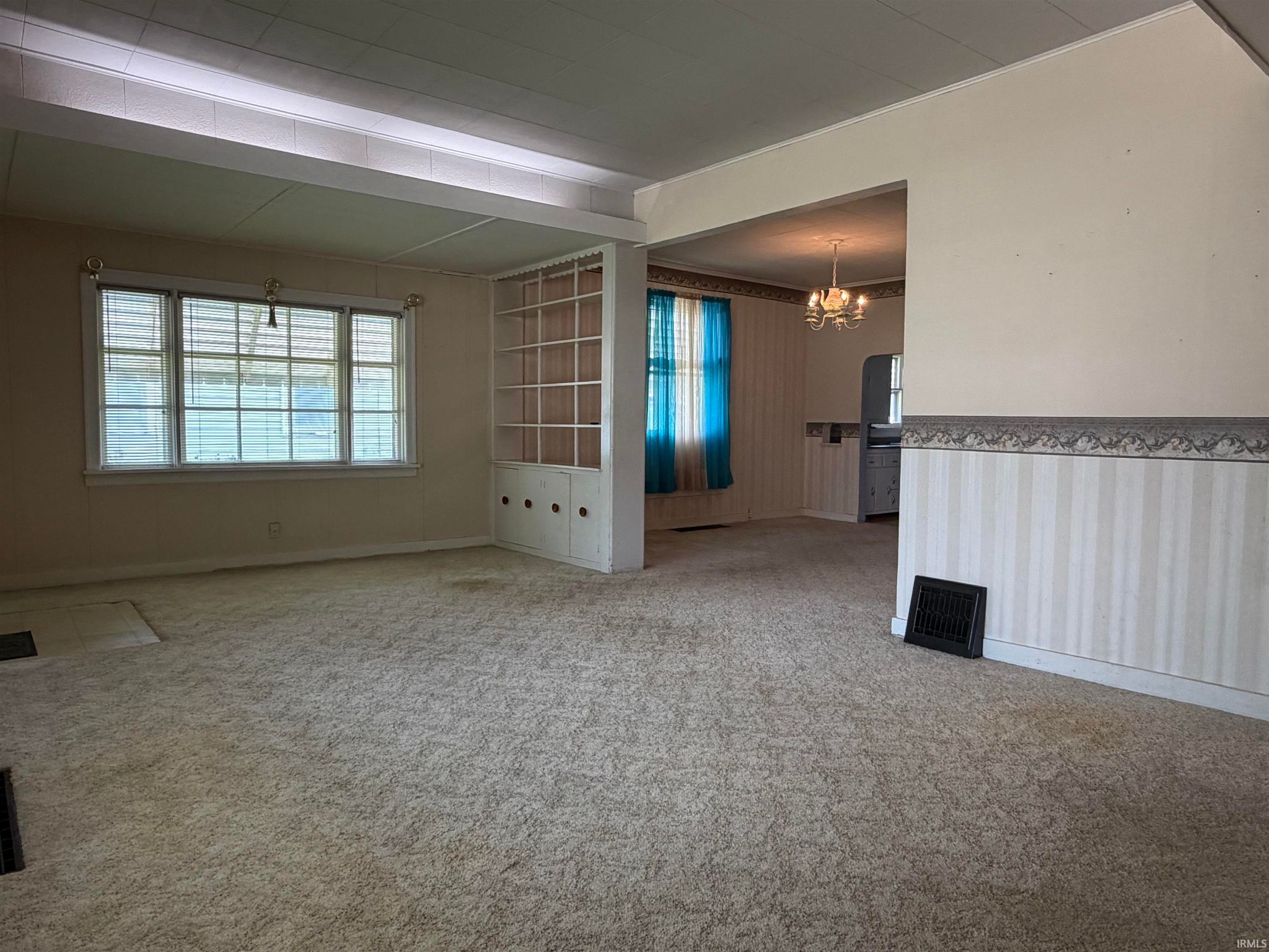 Image of 479 W 6th Street