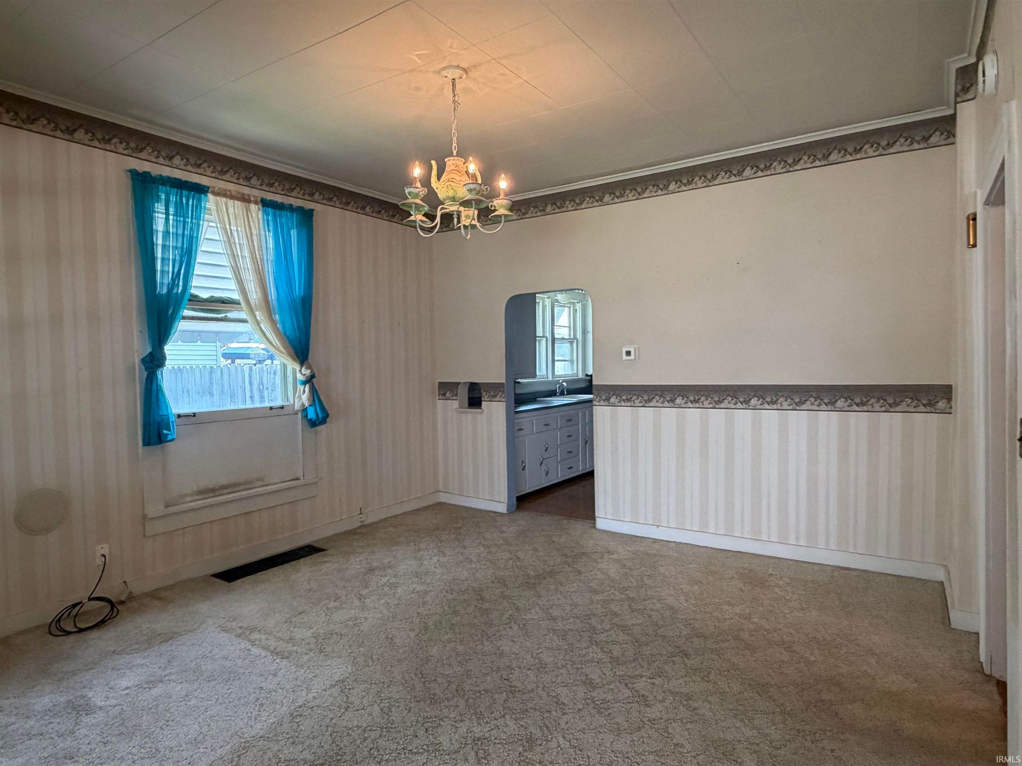 Image of 479 W 6th Street