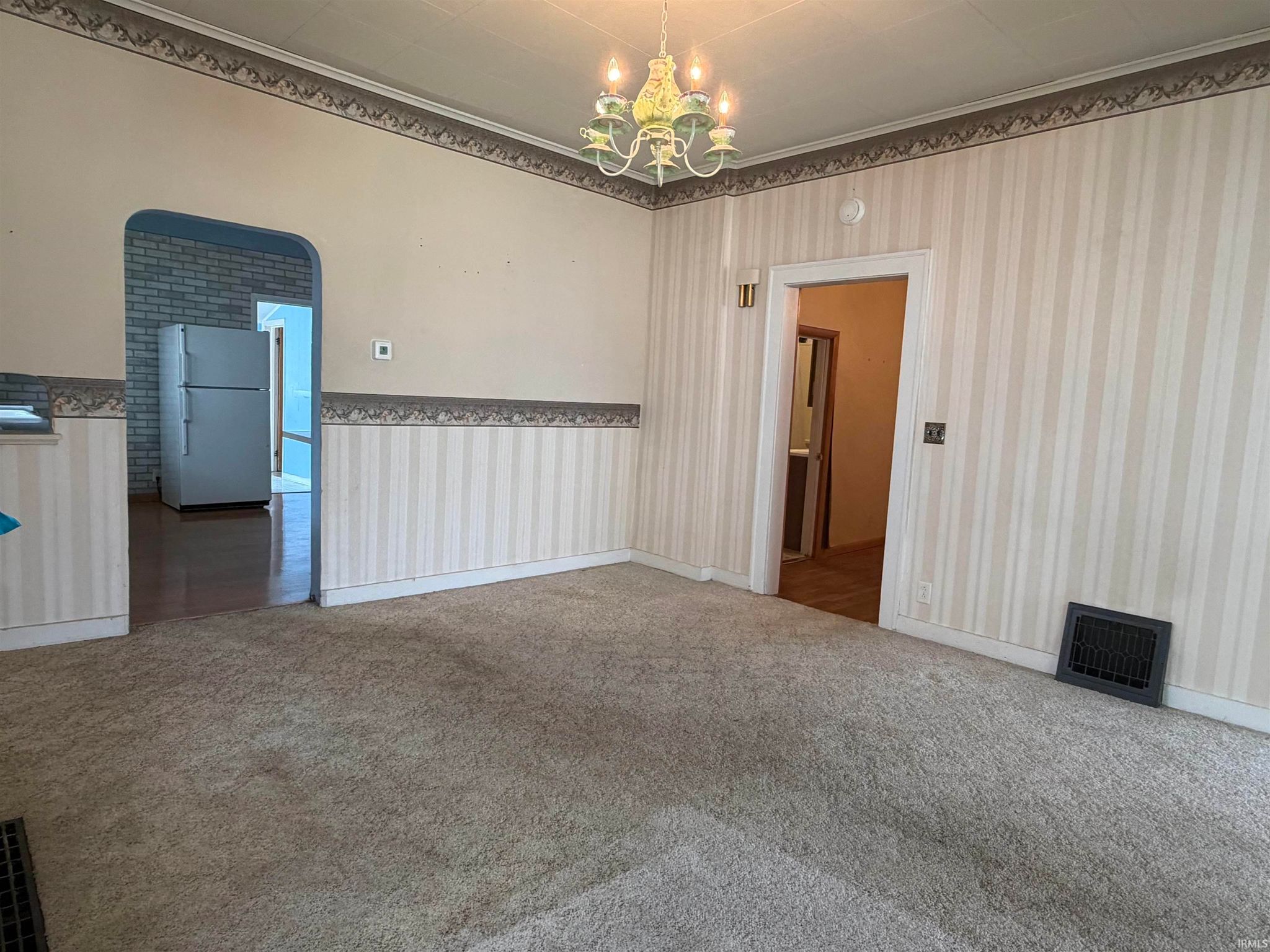 Image of 479 W 6th Street