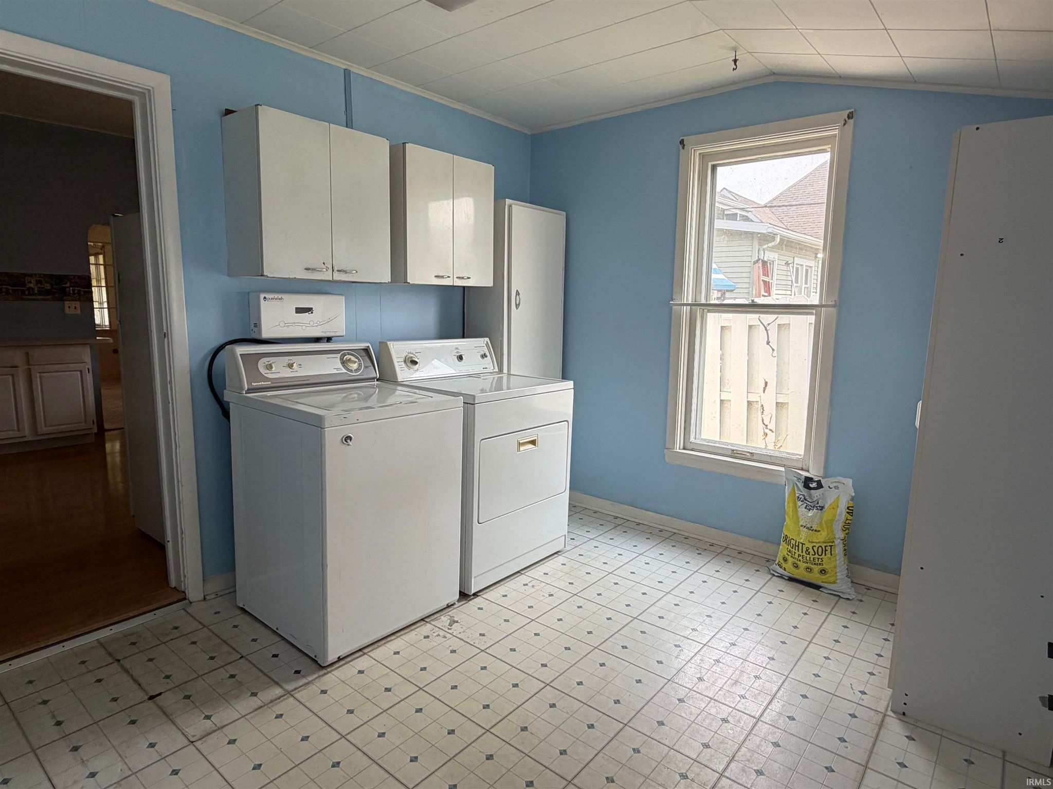 Image of 479 W 6th Street