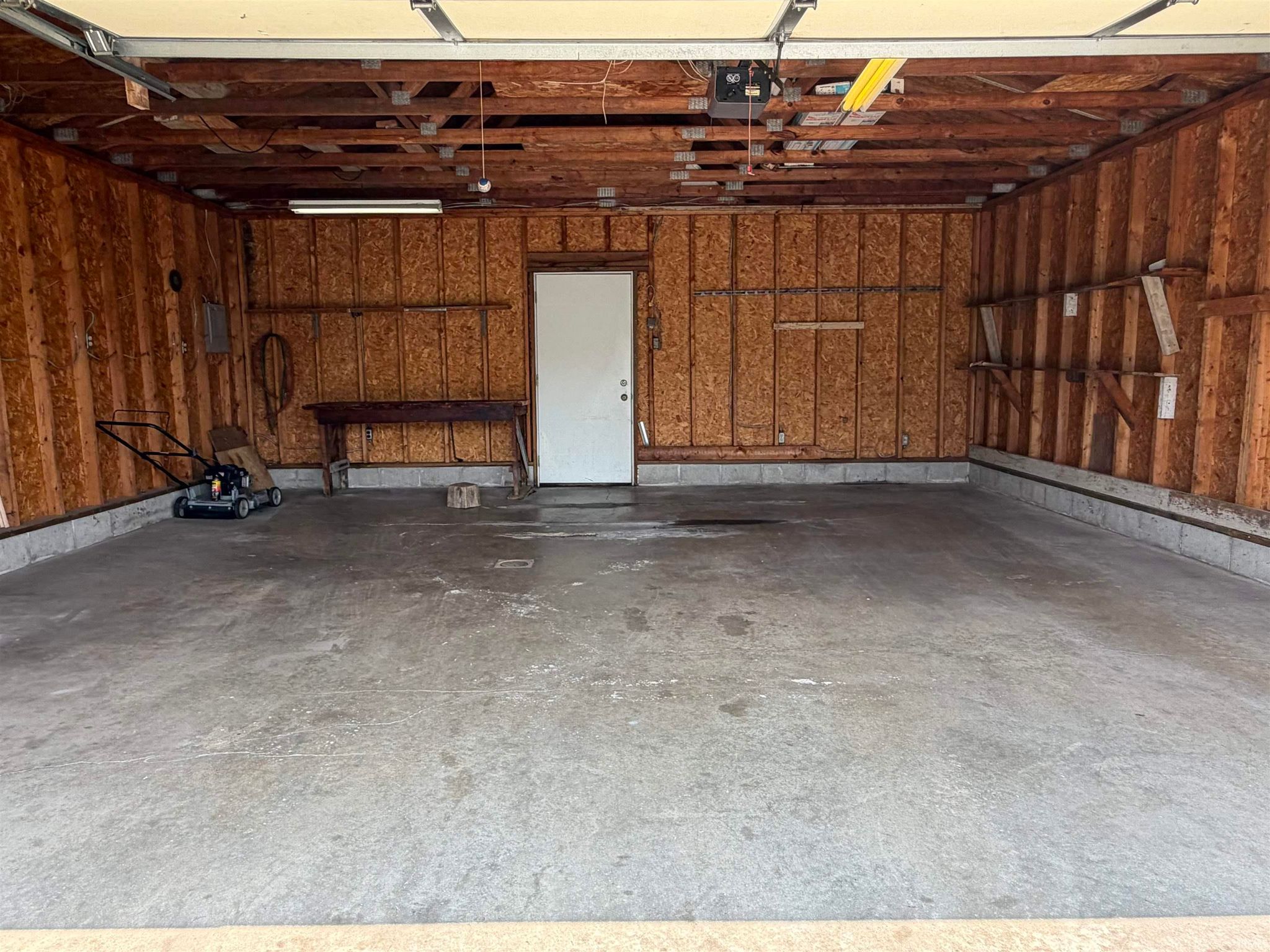 Image of 479 W 6th Street